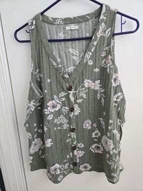Maurices Olive Green Floral Button-Front Tank